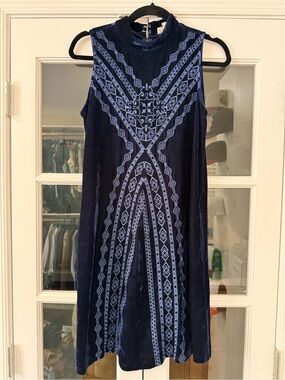 THML Navy Velvet Sleeveless Embroidered Shift Dress | Anthropologie